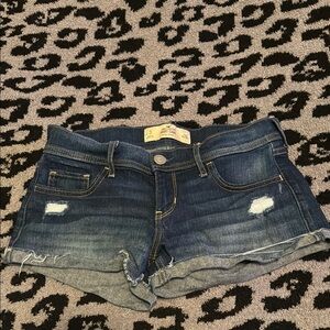 Hollister short short low-rise denim shorts